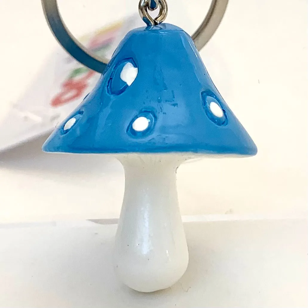 12059 MUSHROOM KEY CHARM-12