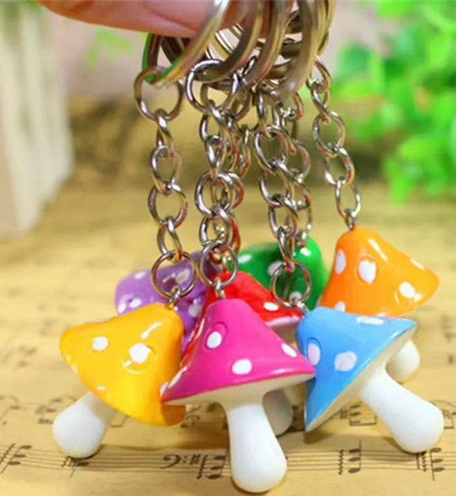 12059 MUSHROOM KEY CHARM-12