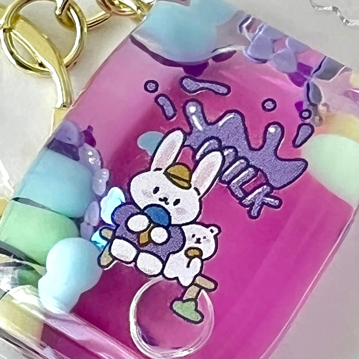 12112 BUNNY CANDY FLOATY KEY CHARM-12