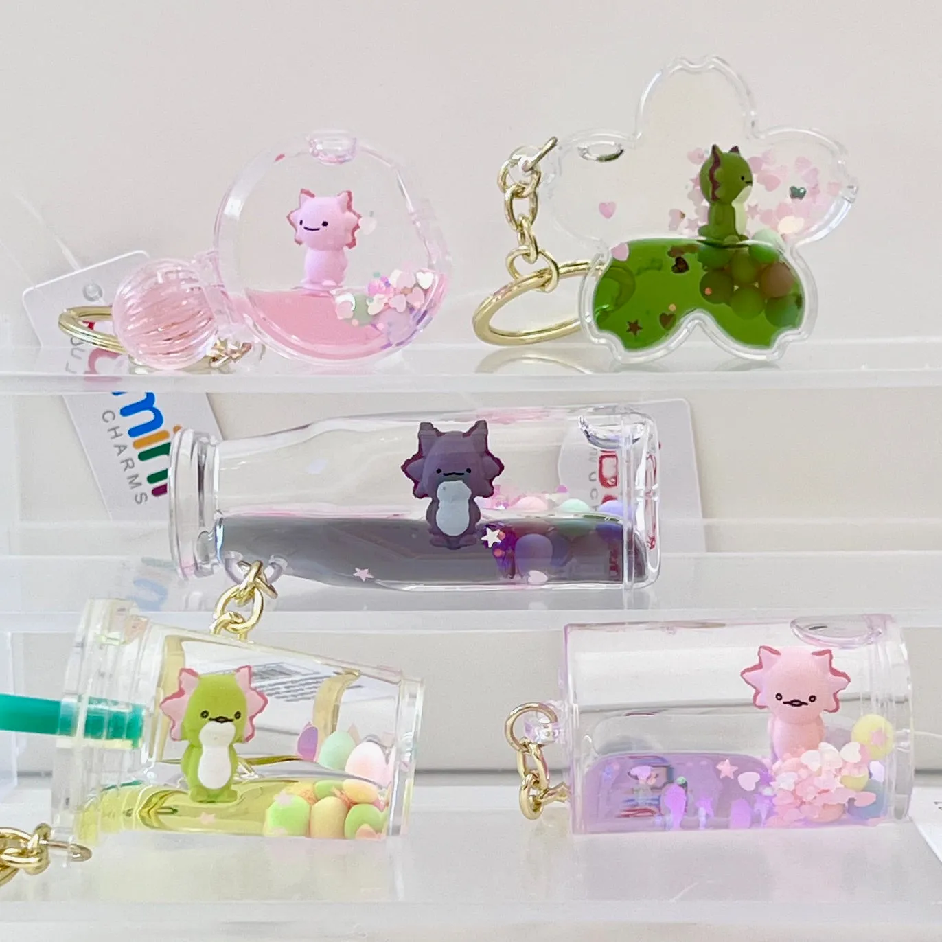 12156 AXOLOTL FLOATY FIGURINE KEY CHARM-12