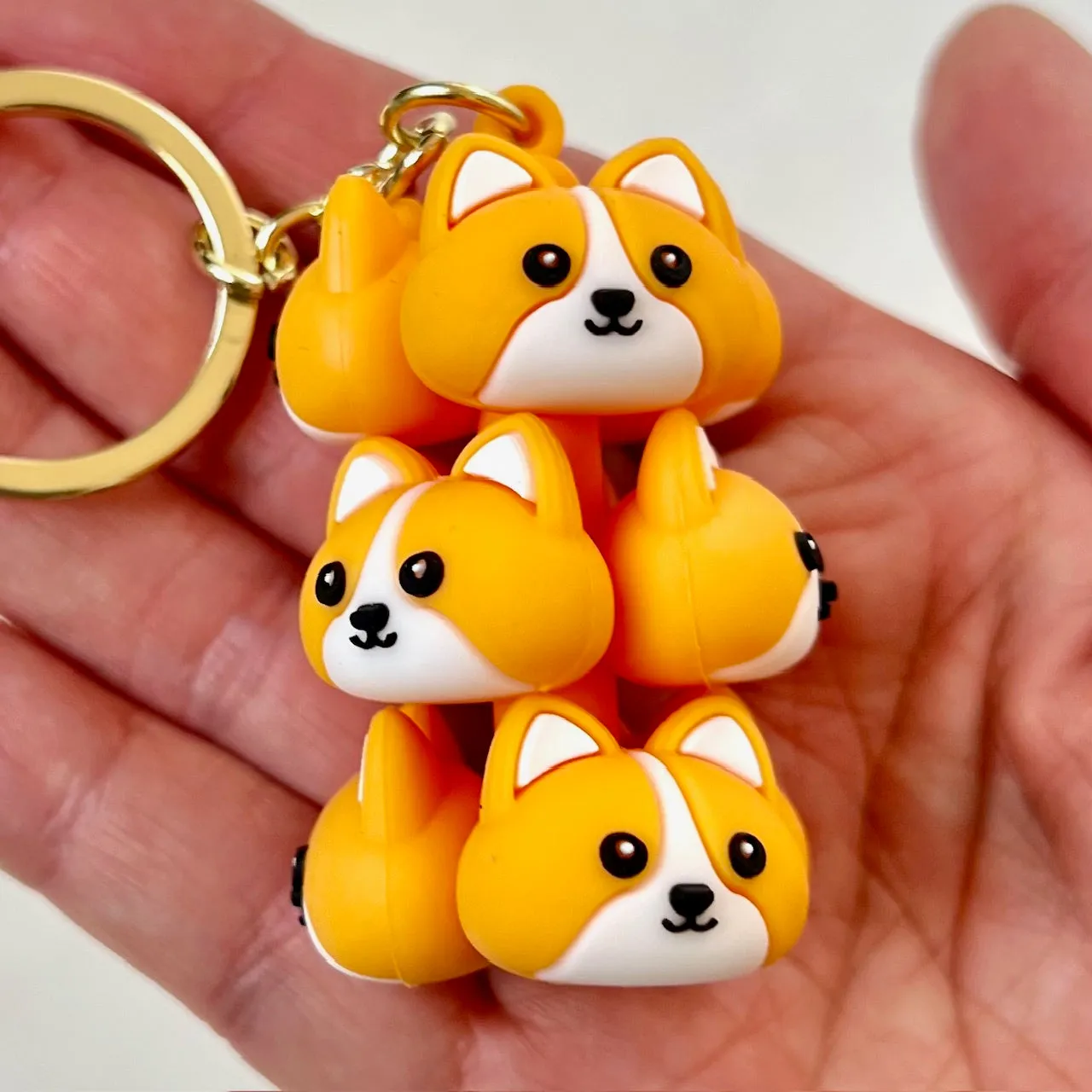 12160 PUPPY DOG FAMILY KEY CHARM-12