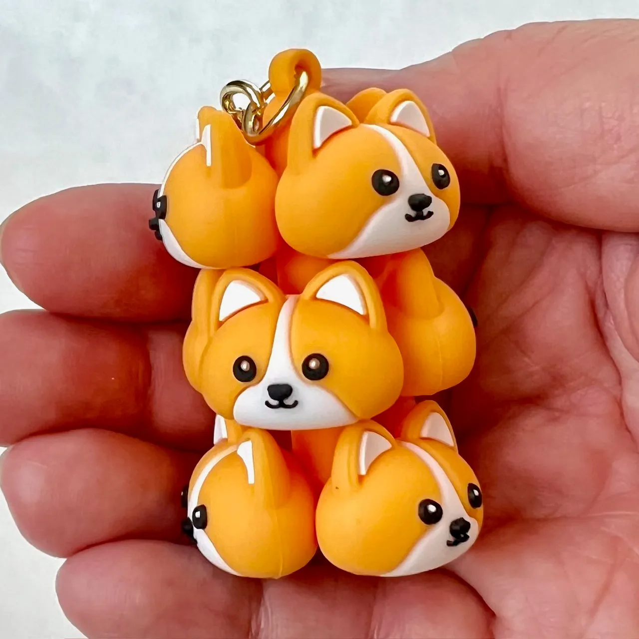 12160 PUPPY DOG FAMILY KEY CHARM-12