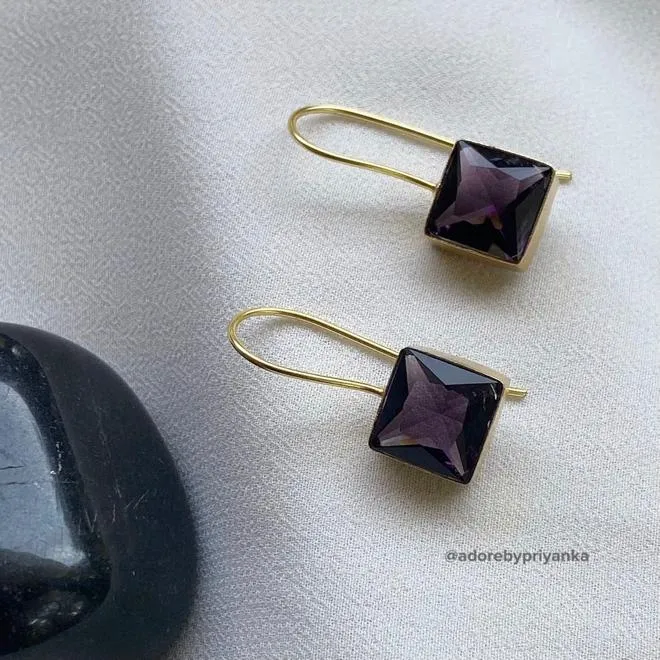 Glossy Square Drops