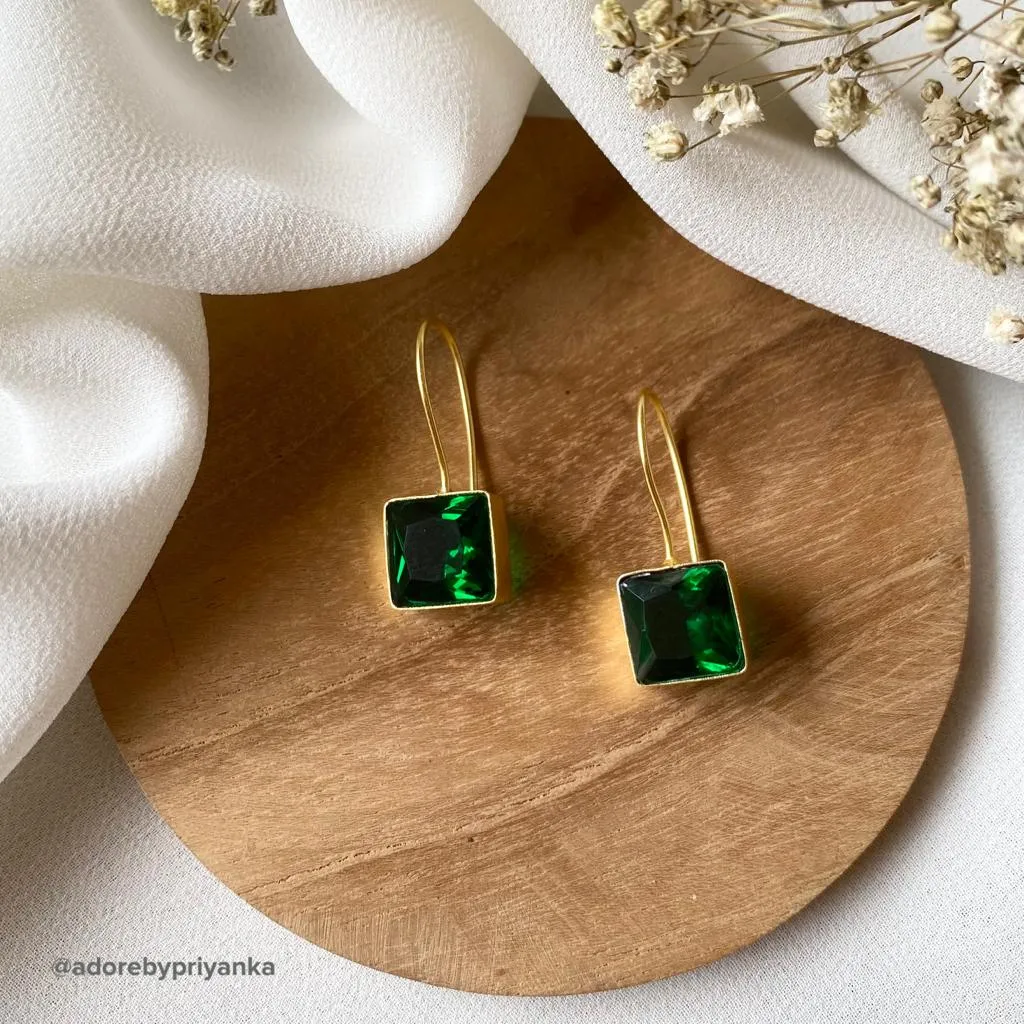 Glossy Square Drops