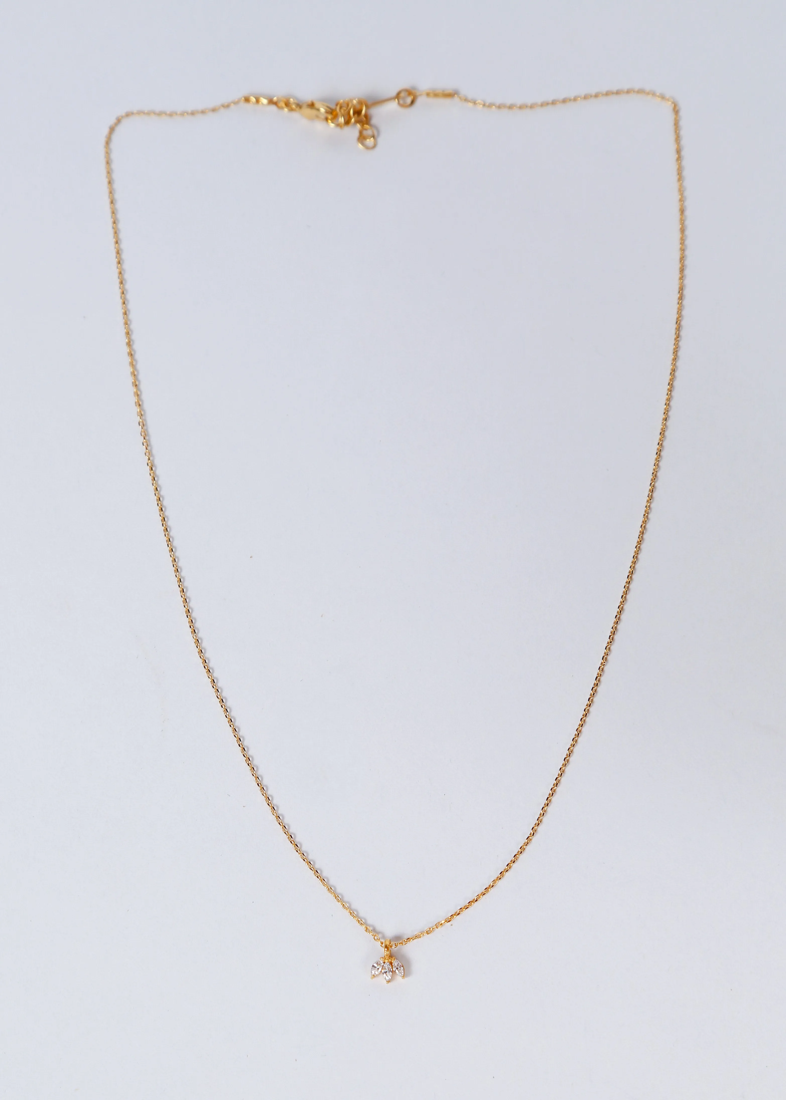 HANKA Stay Lotus Necklace