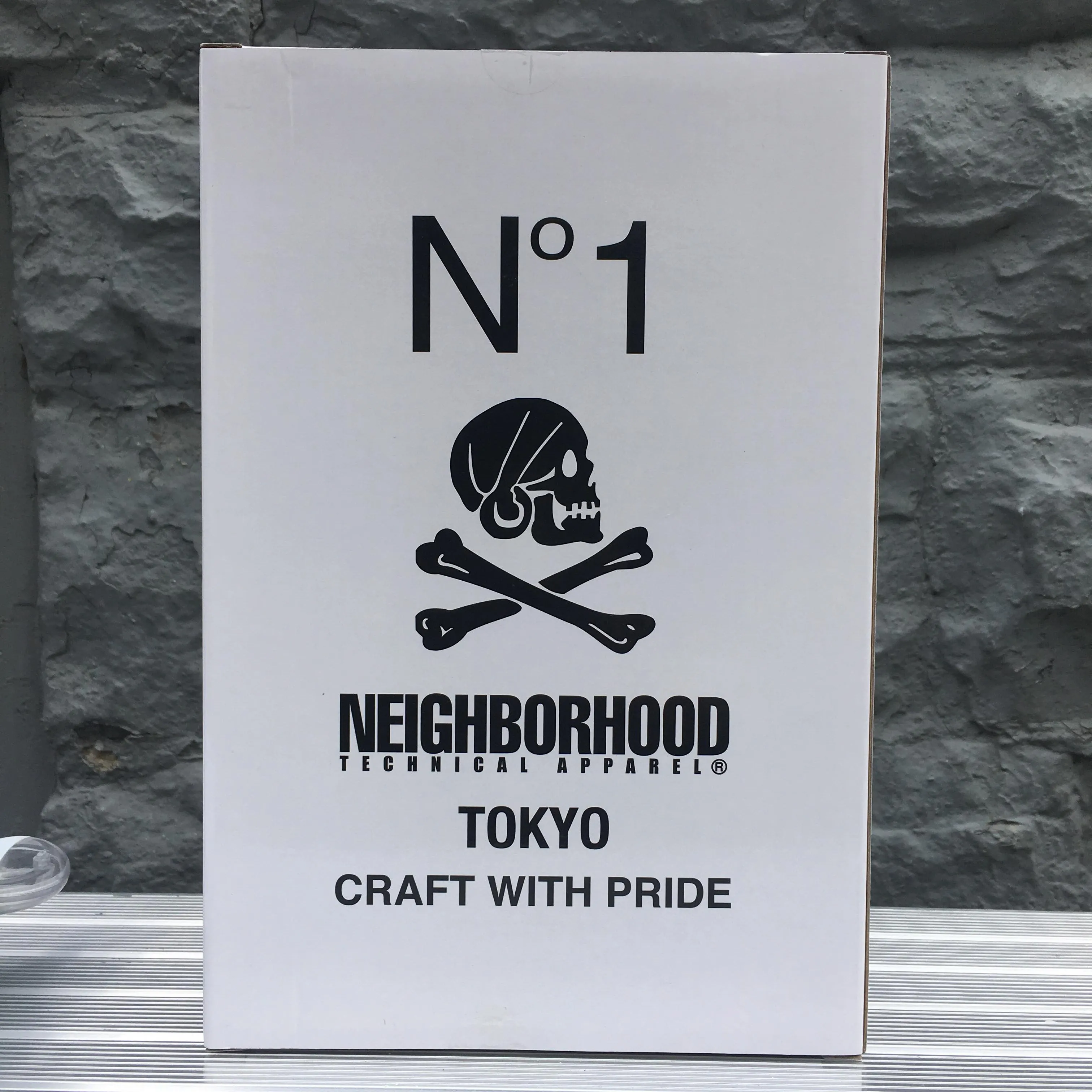 Neighborhood White 100%   400% Bearbrick Set by Medicom Toy x Neighborhood