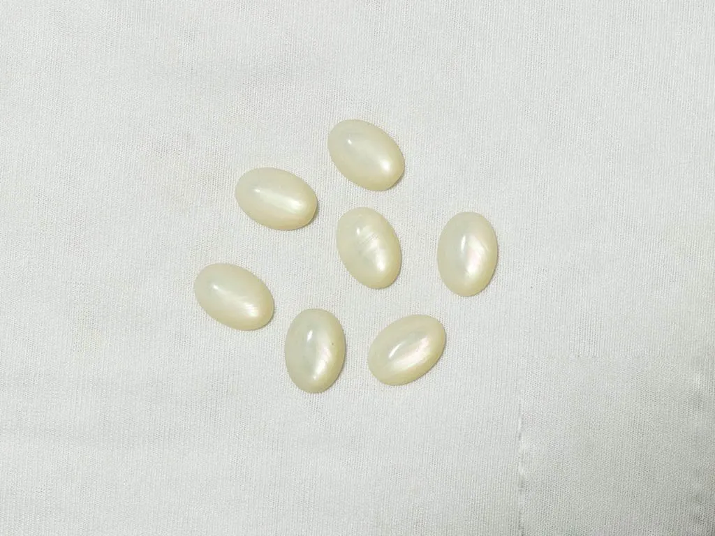 White Transparent Oval Glass Stones - 18x13 mm